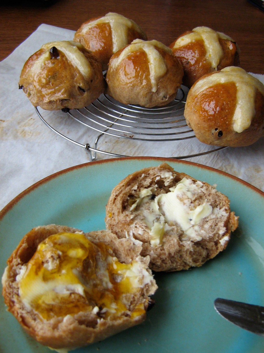 Welcoming Spring with Hot Cross&nbsp;Buns