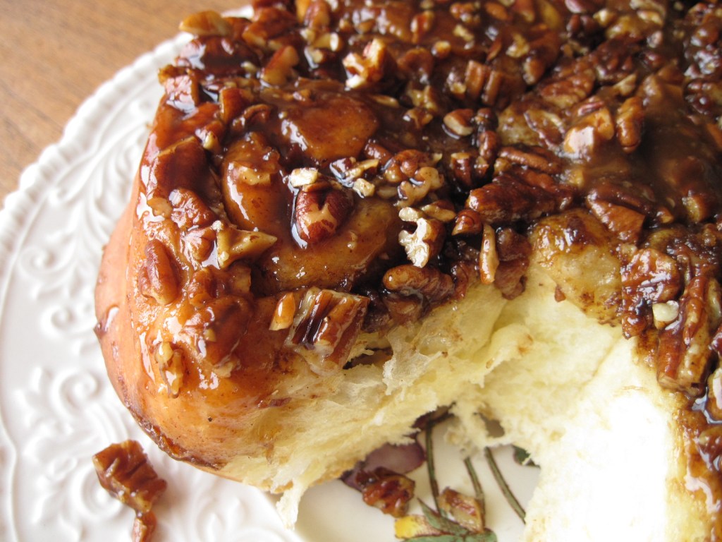 Caramel Pecan Sticky&nbsp;Buns