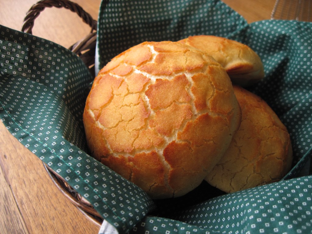 Daring Bakers: Dutch Crunch Rolls