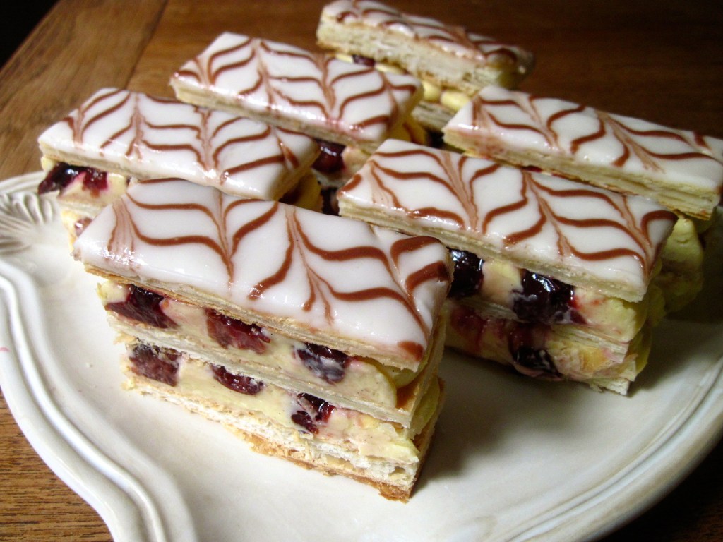 Daring Bakers: Roasted Plum Mille&nbsp;Feuille
