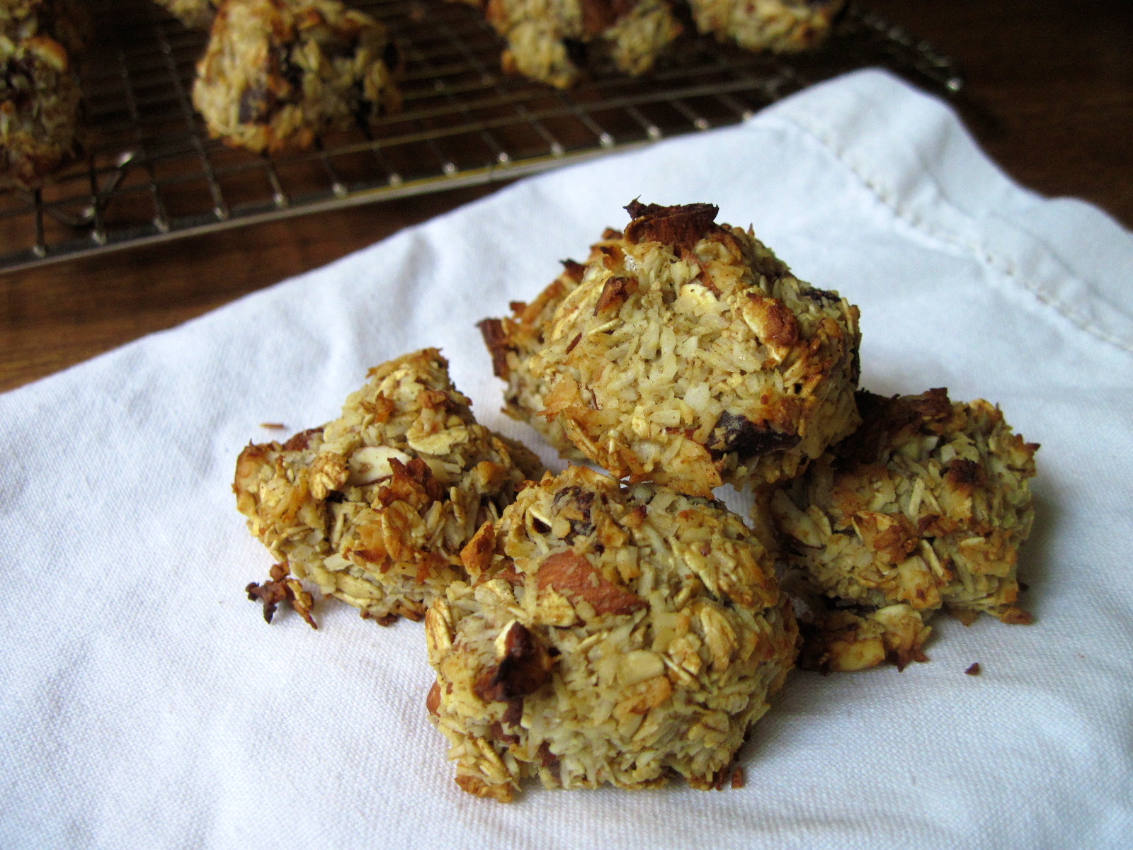 Coconut Oat and Date Cookies | Korena in the Kitchen