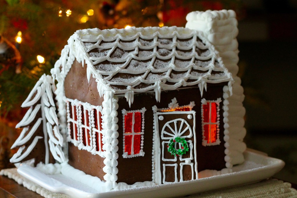 Gingerbread Cottage | Korena in the Kitchen