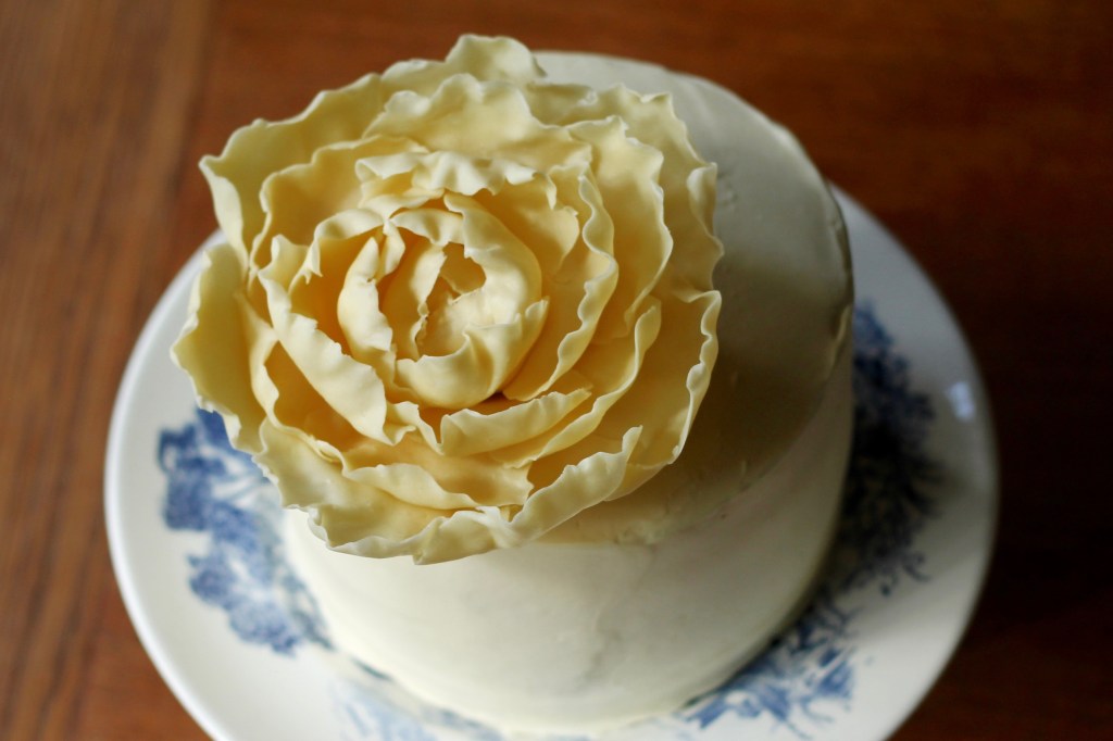 How to Make a White Chocolate&nbsp;Peony